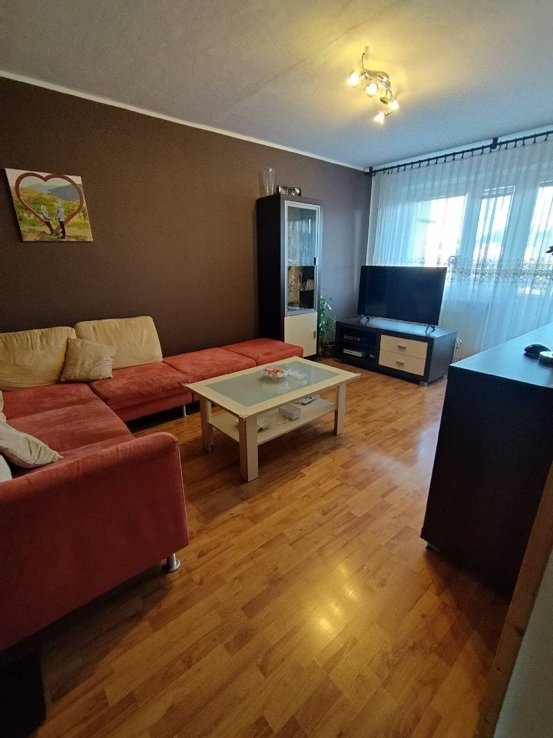 Exkluzívne na predaj 4 izb. byt v Žiline, Vlčince III., Fatranská ul. 90m2 + 3,36 m2 balkón. 