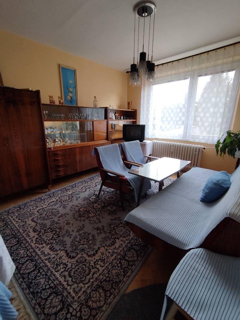 Na predaj 1 izb. byt v pôvodnom stave v Kysuckom Novom Meste, 35 m2. 