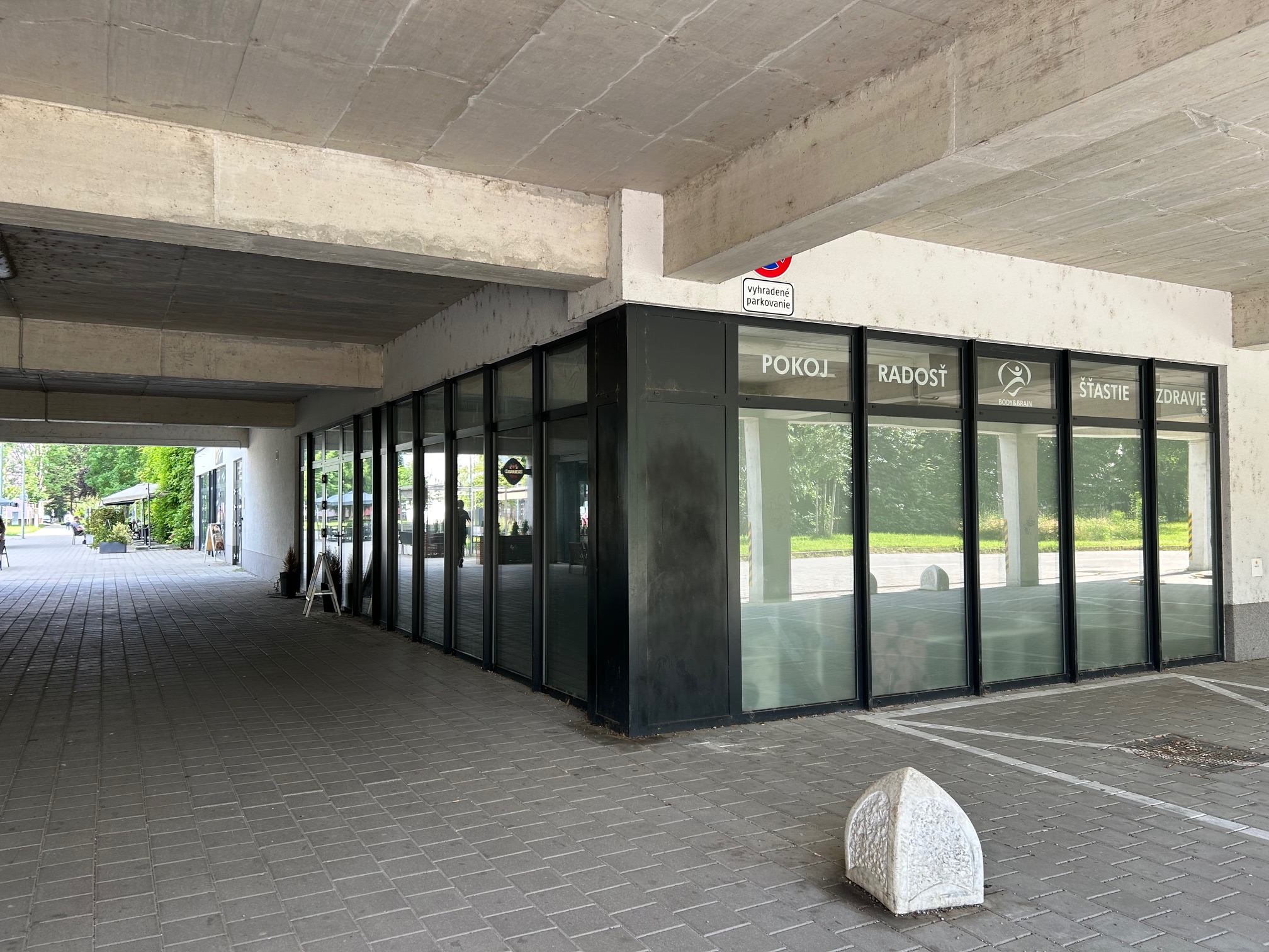 OBCHODNÝ PRIESTOR NA PRENÁJOM – RUDINY II, 73 m2, ŽILINA. OBCHODNÝ PRIESTOR NA PRENÁJOM – RUDINY II, 73 m2, ŽILINA.